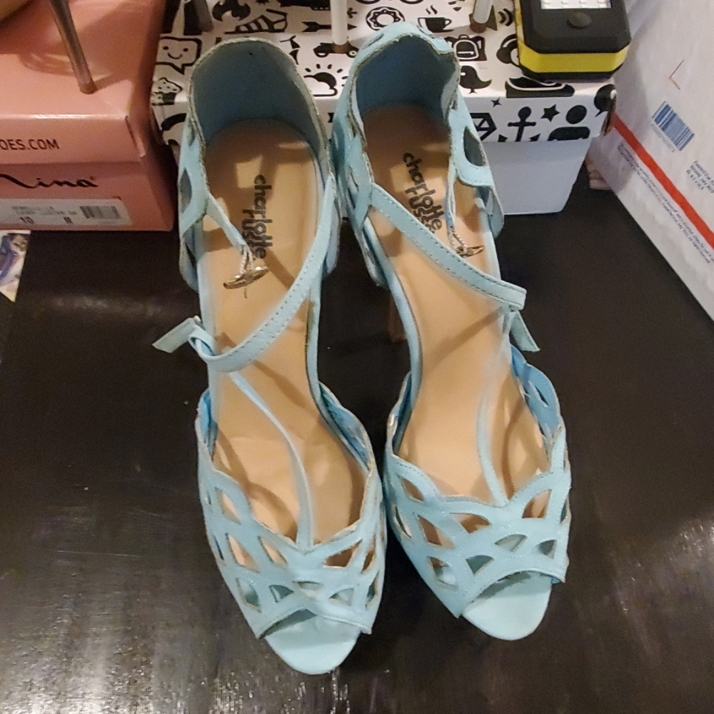 High heel sandals